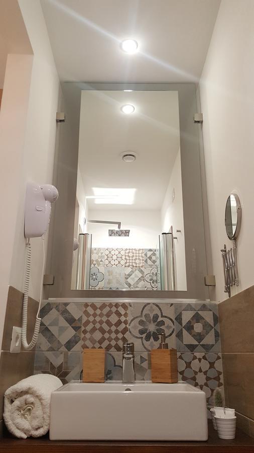 Alloggio Turistico Al Colosseo Bed & Breakfast Rome Luaran gambar