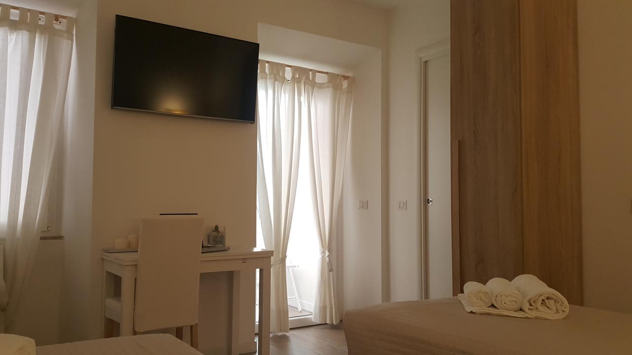 Alloggio Turistico Al Colosseo Bed & Breakfast Rome Luaran gambar